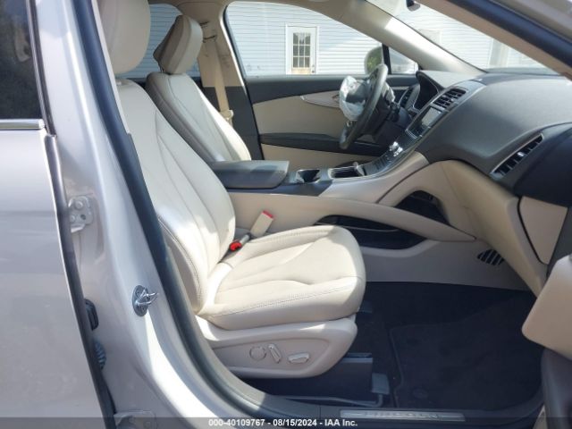 2LMPJ6J9XLBL02796 Lincoln Nautilus Standard