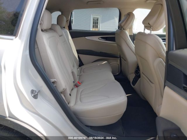 2LMPJ6J9XLBL02796 Lincoln Nautilus Standard