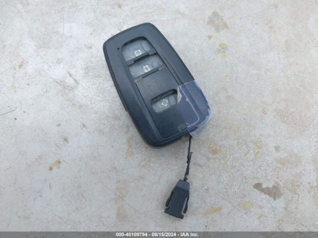 NMTKHMBX8JR051987 Toyota C-hr Xle Premium