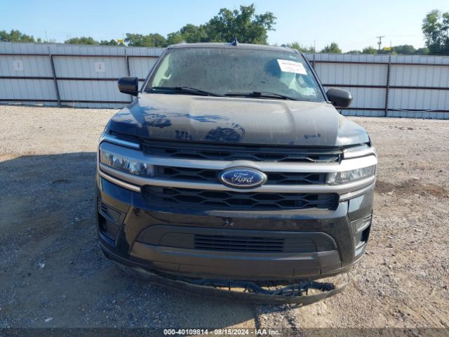 1FMJU1HTXNEA61665 Ford Expedition Xlt