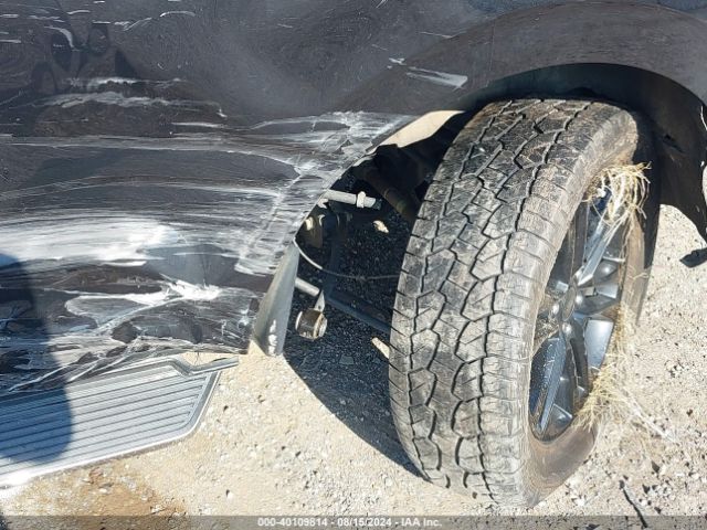 1FMJU1HTXNEA61665 Ford Expedition Xlt