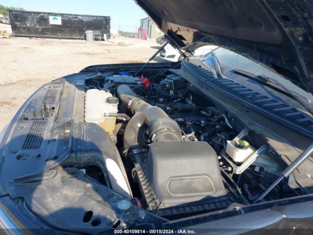 1FMJU1HTXNEA61665 Ford Expedition Xlt