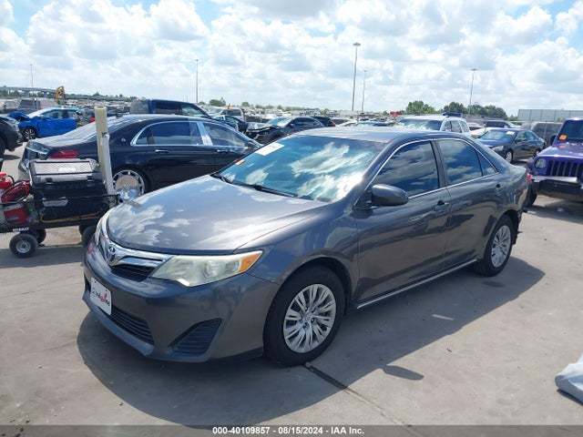Toyota CAMRY LE 2014 4T1BF1FK4EU382423 Image 2