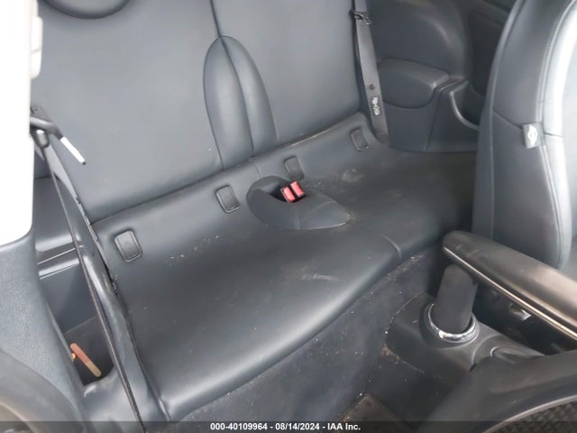 2006 MINI COOPER WMWRC33576TJ77382 Photo 7