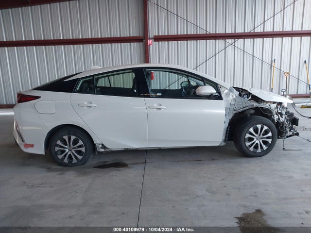 Toyota Prius Prime Limited 2020 JTDKARFP3L3150279 Image 14