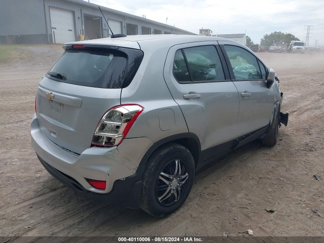 Chevrolet TRAX LS 2017 3GNCJKSB5HL279732 Image 4