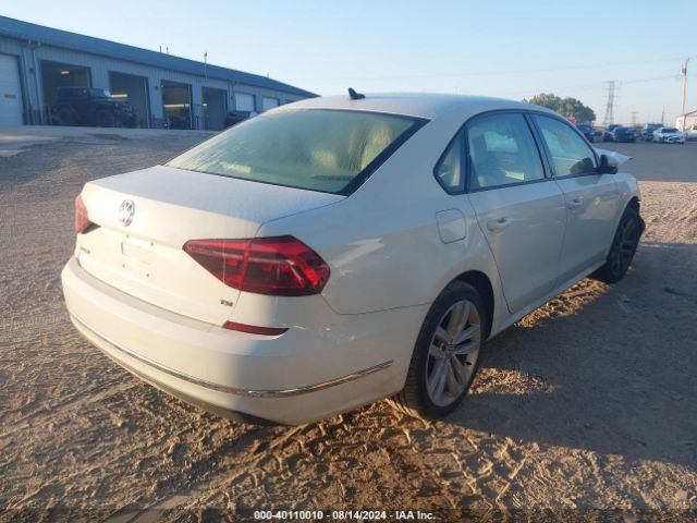 1VWLA7A35KC010016 Volkswagen Passat 2.0t Wolfsburg Edition