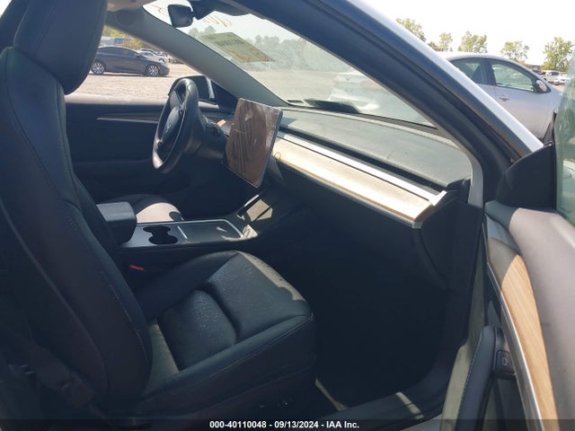 2023 TESLA MODEL 3 5YJ3E1EBXPF389675 Photo 4