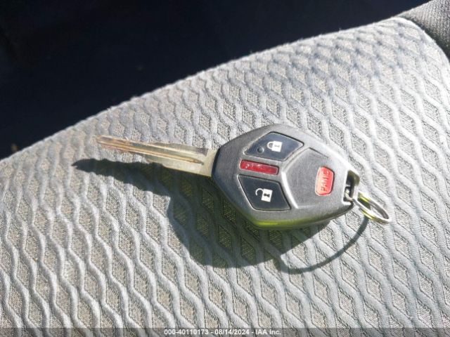 JA4AD2A39GZ017702 Mitsubishi Outlander Es