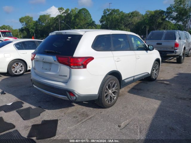 JA4AD2A39GZ017702 Mitsubishi Outlander Es