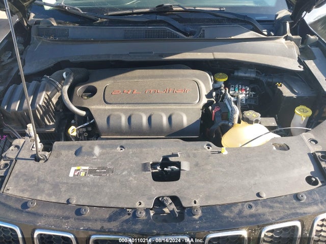 3C4NJCBB0KT855631 Jeep Compass Latitude Fwd