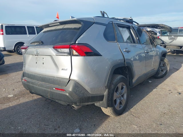 Toyota Rav4 Xle 2022 2T3W1RFV0NW193218 Image 4