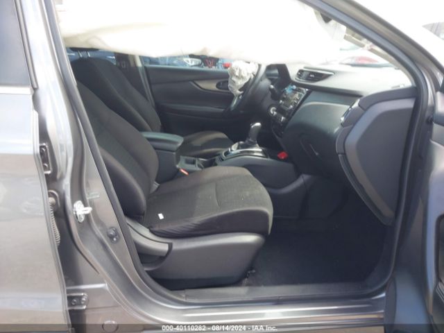 JN1BJ1CPXHW027691 Nissan Rogue Sport S