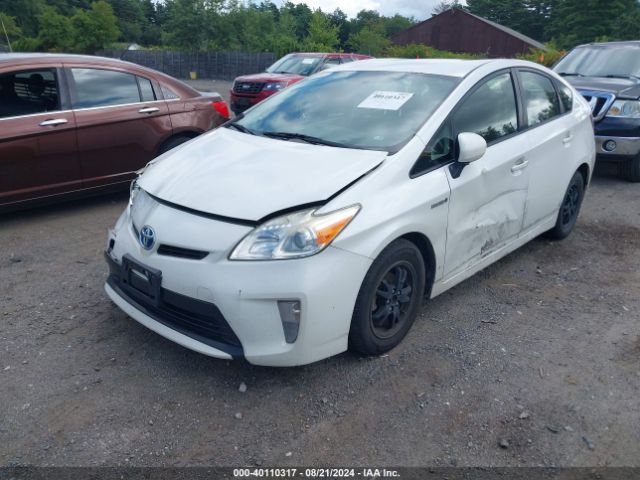 JTDKN3DU2F1901446 Toyota Prius Two