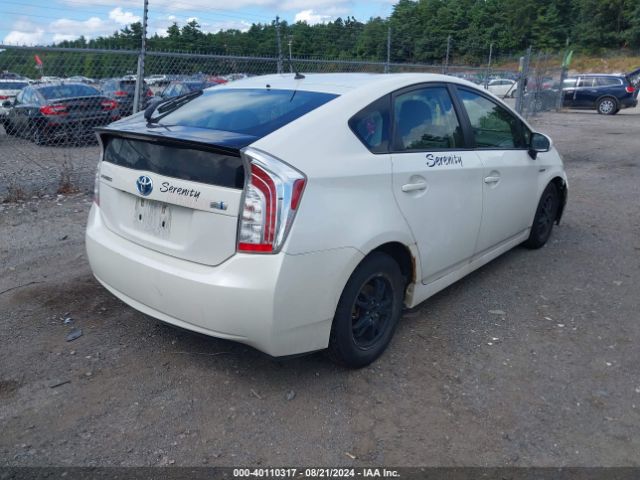 JTDKN3DU2F1901446 Toyota Prius Two