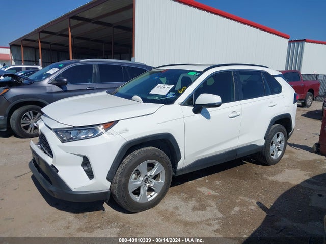 Toyota Rav4 Xle 2021 JTMW1RFVXMD069274 Image 2