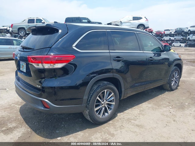 Toyota Highlander Xle 2018 5TDKZRFH8JS283990 Image 4