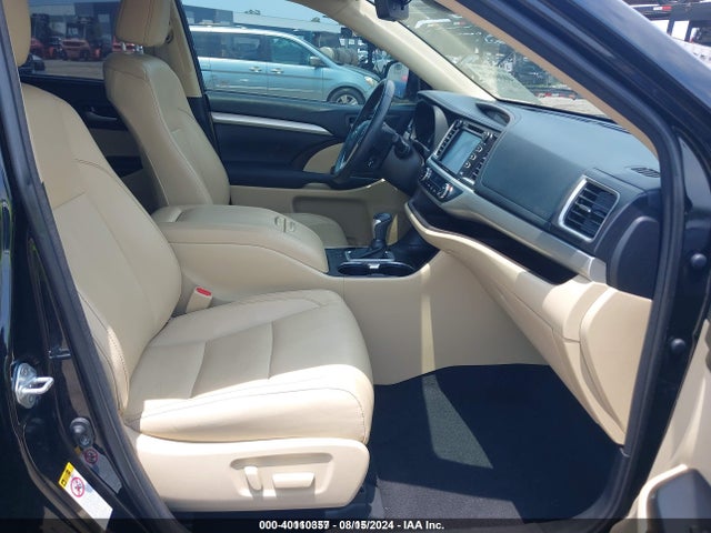 Toyota Highlander Xle 2018 5TDKZRFH8JS283990 Image 5