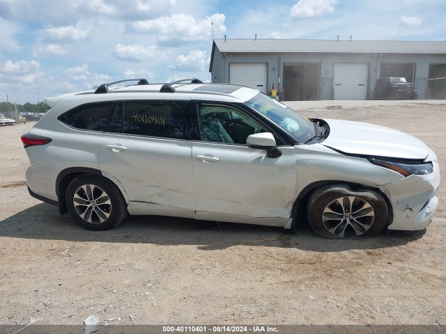 Toyota Highlander Xle 2022 5TDGZRBH9NS597133 Image 13