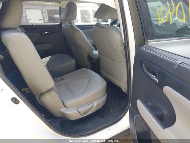 Toyota Highlander Xle 2022 5TDGZRBH9NS597133 Image 8