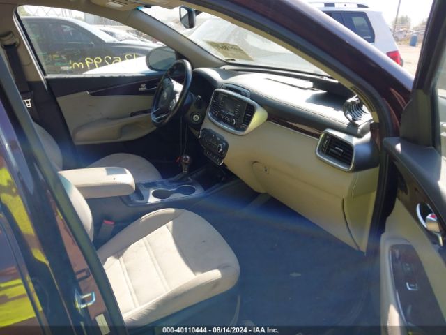 5XYPG4A59GG081628 KIA Sorento 3.3l Lx