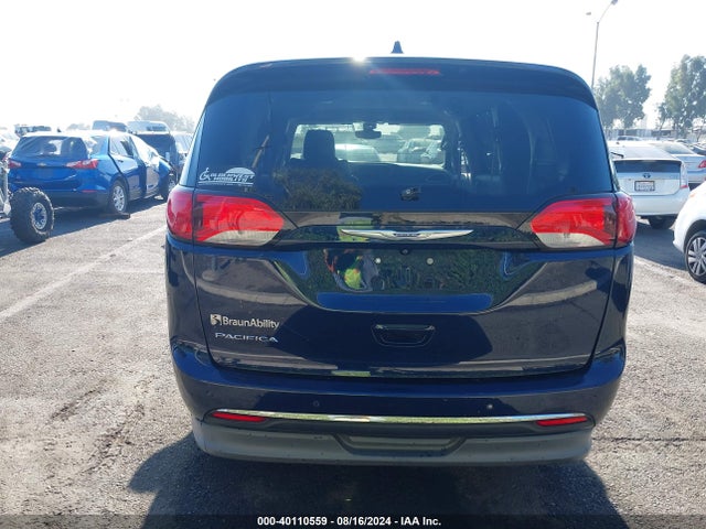 Chrysler Pacifica Touring L 2018 2C4RC1BG2JR321009 Image 16