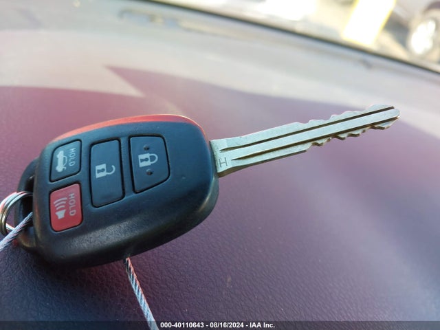 Toyota Corolla S Plus 2015 5YFBURHE8FP335782 Image 11