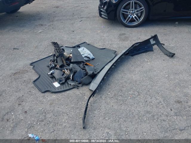 5NMZT3LB1JH105693 Hyundai Santa Fe Sport 2.4l