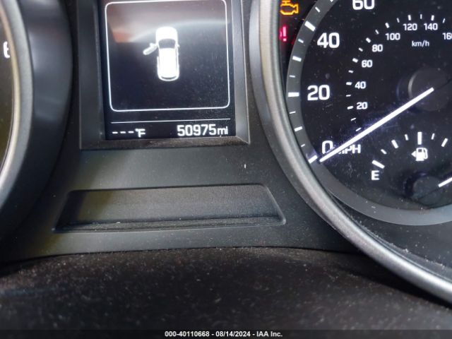 5NMZT3LB1JH105693 Hyundai Santa Fe Sport 2.4l