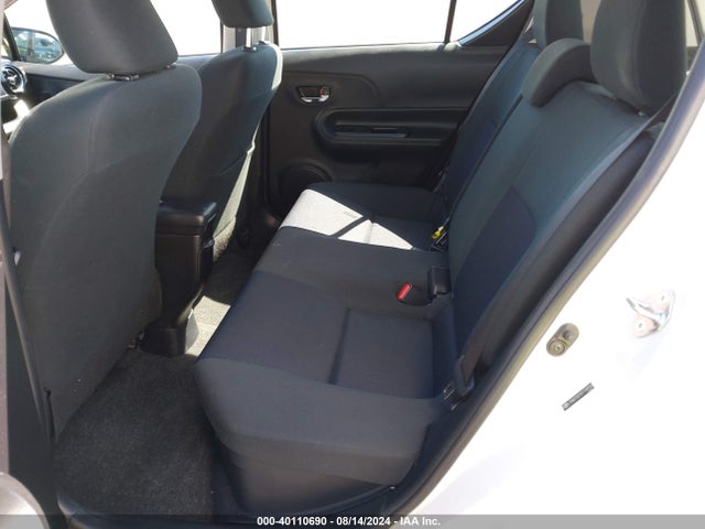 Toyota Prius C Three 2016 JTDKDTB37G1129153 Image 8