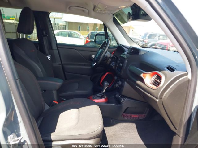 ZACCJBCB3JPH76931 Jeep Renegade Trailhawk 4x4