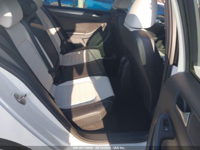 3VWD17AJ3GM246091 Volkswagen Jetta 1.8t Sport