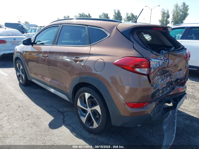 Hyundai Tucson Value 2017 KM8J33A2XHU562680 Image 3