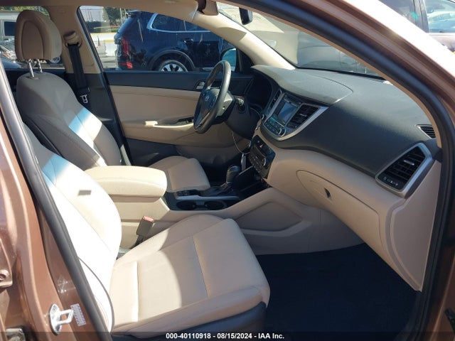 Hyundai Tucson Value 2017 KM8J33A2XHU562680 Image 5