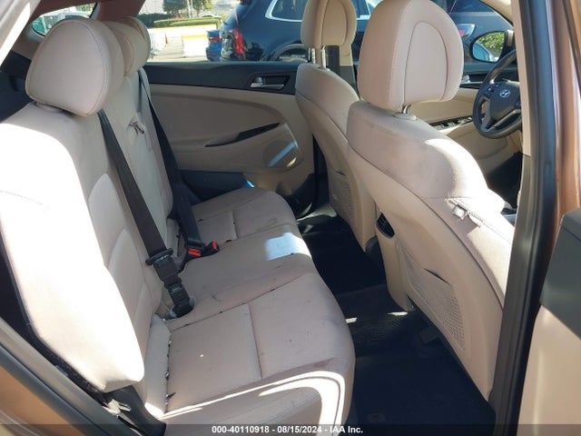 Hyundai Tucson Value 2017 KM8J33A2XHU562680 Image 8