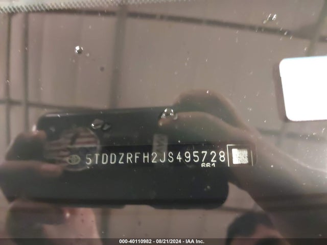 Toyota Highlander Limited Platinum 2018 5TDDZRFH2JS495728 Image 9