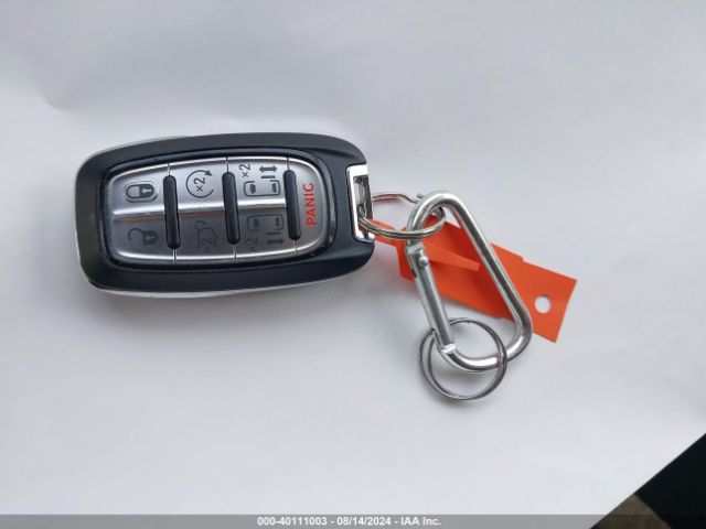 2C4RC1DG2LR260549 Chrysler Voyager Lxi