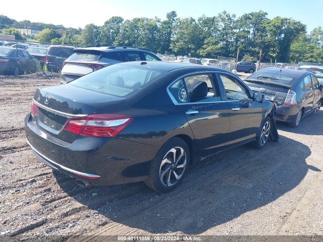 Honda ACCORD EX 2017 1HGCR2F70HA212522 Image 4