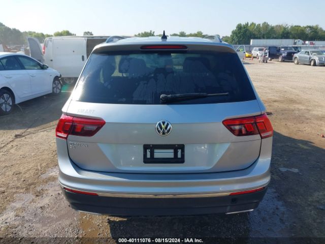3VV3B7AX9LM115372 Volkswagen Tiguan 2.0t Se/2.0t Se R-line Black/2.0t Sel