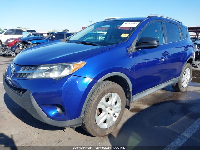 Toyota RAV4 LE 2014 2T3ZFREV8EW123529 Image 2