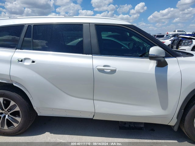 Toyota Highlander Xle 2023 5TDKDRAH1PS517305 Image 14