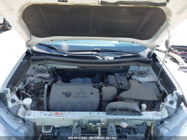 2018 MITSUBISHI OUTLANDER JA4AD2A31JZ057831 Photo 9
