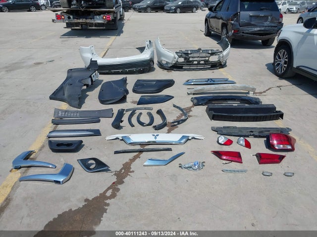 JA4AD2A31JZ057831 Mitsubishi Outlander Es