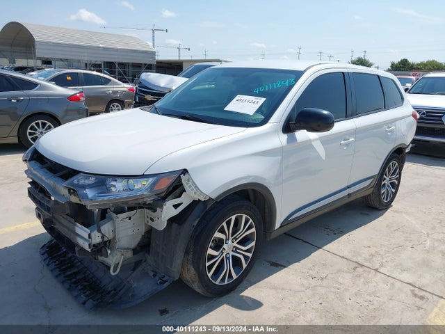 2018 MITSUBISHI OUTLANDER JA4AD2A31JZ057831 Photo 1