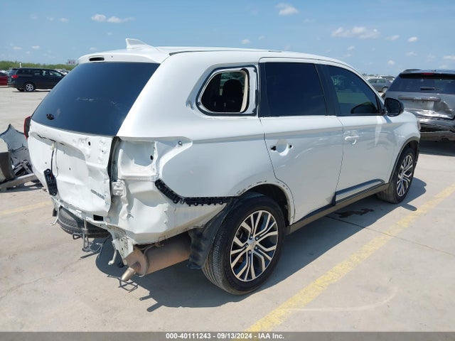 2018 MITSUBISHI OUTLANDER JA4AD2A31JZ057831 Photo 3