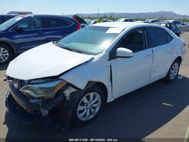 Toyota COROLLA LE 2016 2T1BURHE1GC705827 Image 2