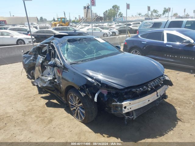 58ADA1C15MU005285 Lexus ES 300H