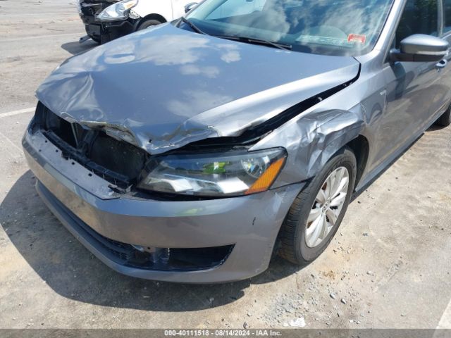 1VWAS7A39FC047810 Volkswagen Passat 1.8t Wolfsburg Edition
