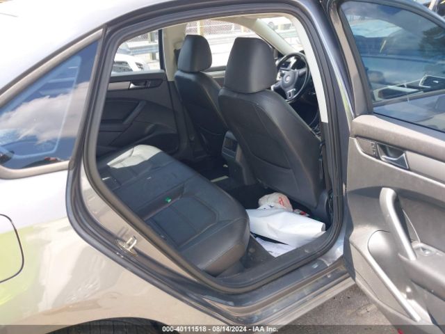 1VWAS7A39FC047810 Volkswagen Passat 1.8t Wolfsburg Edition