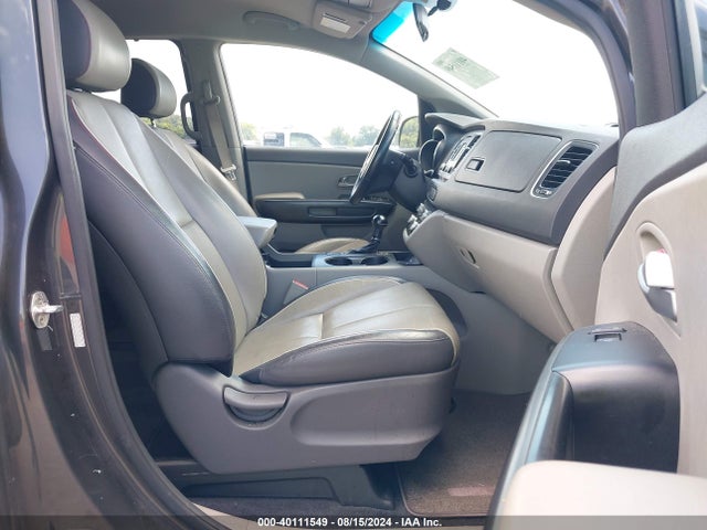 KIA SEDONA LX 2017 KNDMB5C17H6236490 Image 5